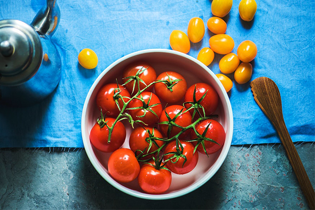 Cà chua là thực phẩm có thể gây kích ứng làm tăng trào ngược dạ dày